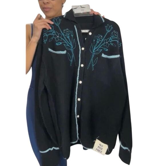 WE THE FREE Wildflower Cardi Size Large New with Tag MSRP $198 SOO - Picture 12 of 15